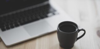Jakie zadania lekcji WF można realizować w W metodami?